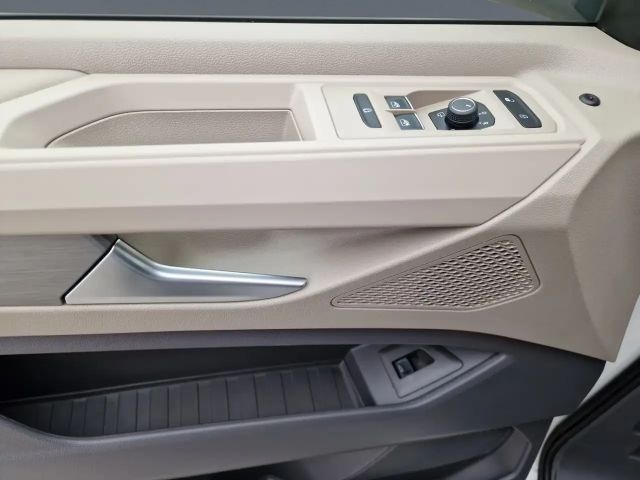 Volkswagen Multivan 2.0 TSI IQ.Drive Lang T7