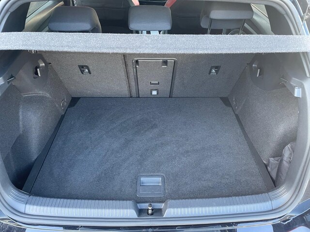 Volkswagen Golf 2.0 TSI DSG Golf VIII