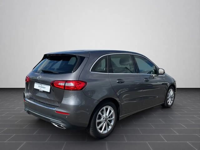 Mercedes-Benz B 180 Progressive