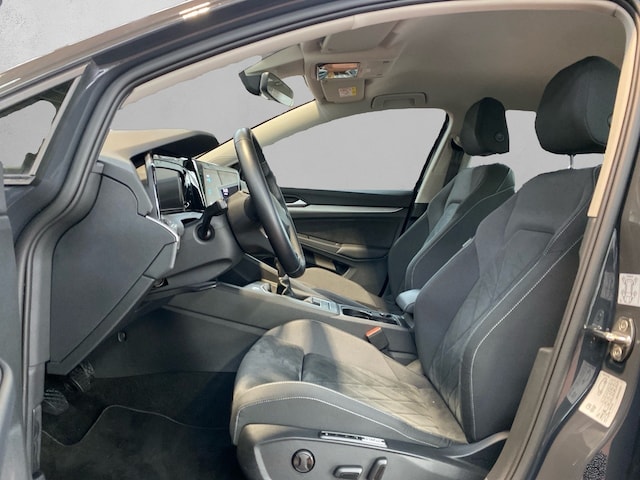 Volkswagen Golf Life Variant