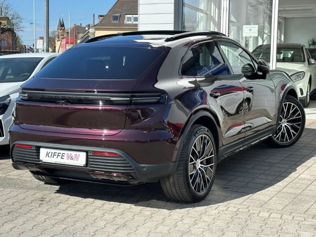 Porsche Macan 4