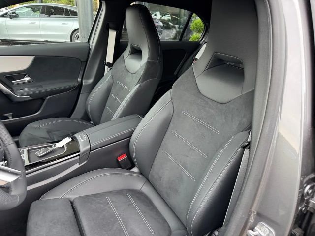 Mercedes-Benz A 180 AMG Line Hatchback