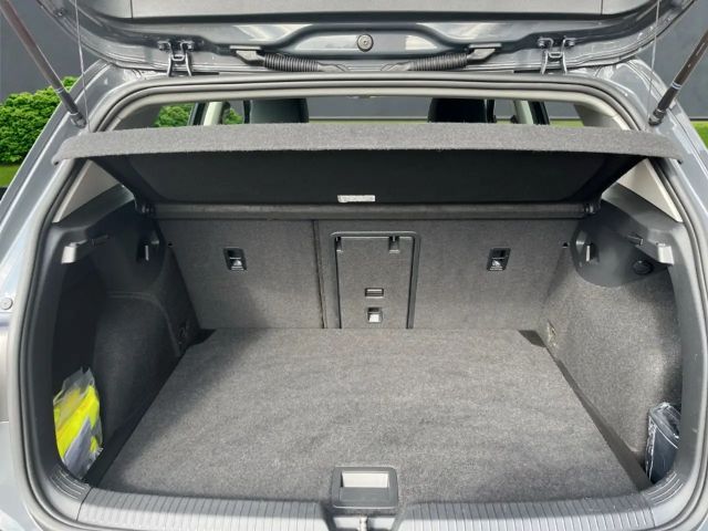 Volkswagen Golf 1.5 TSI Golf VIII Life