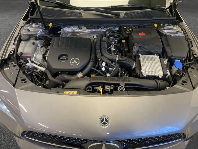 Mercedes-Benz CLA 200 CLA