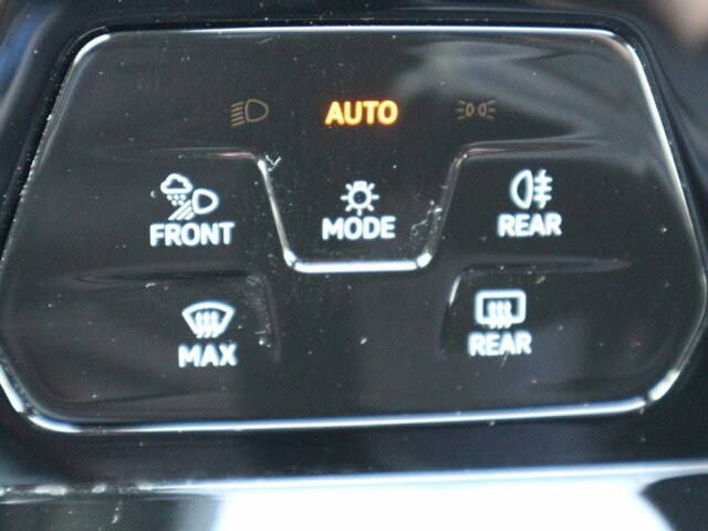 Volkswagen Golf R-Line Variant