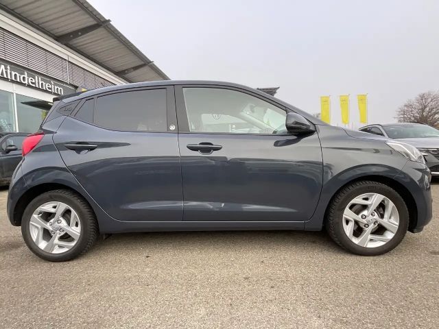 Hyundai i10 1.0