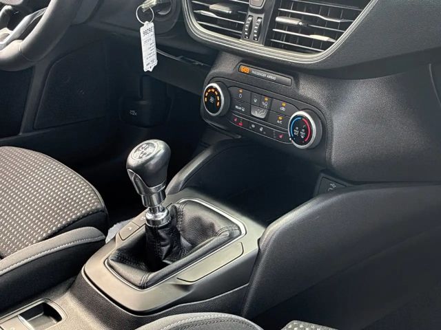 Ford Focus Cool & Connect Wagon