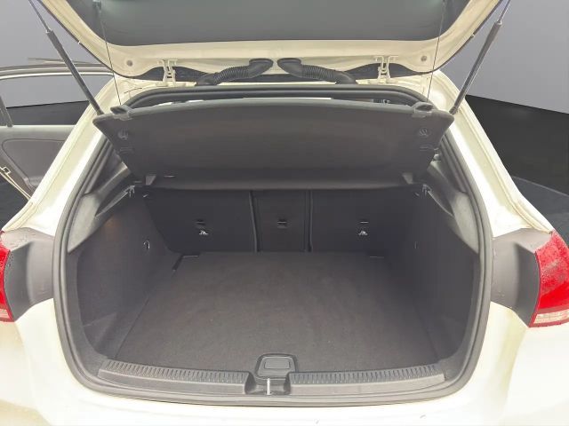 Mercedes-Benz A 180 Hatchback Style