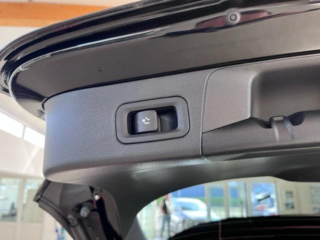 Mercedes-Benz B 200 Progressive Sedan