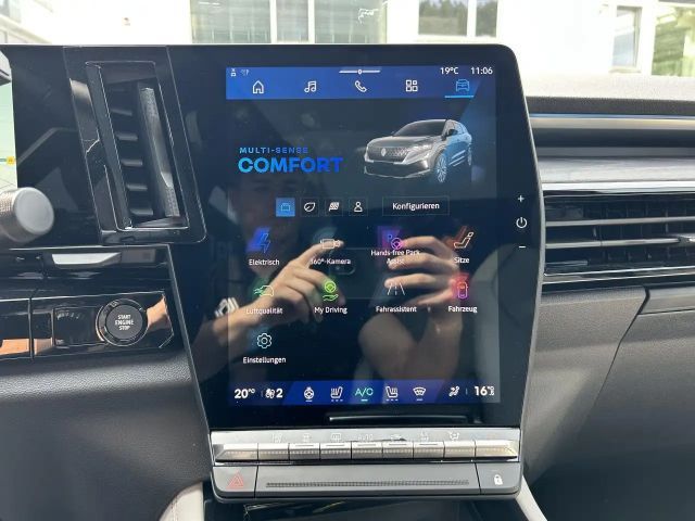 Renault Espace E-Tech Hybrid Iconic