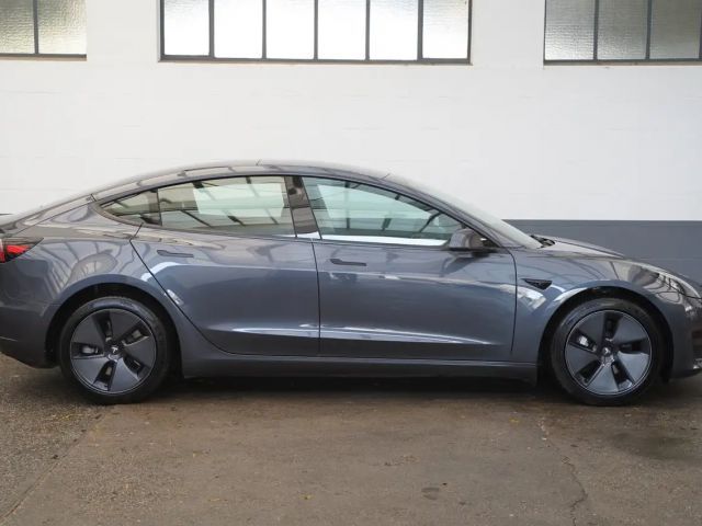 Tesla Model 3 Standard Range