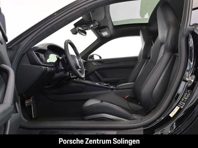 Porsche 992 Carrera Coupé GTS