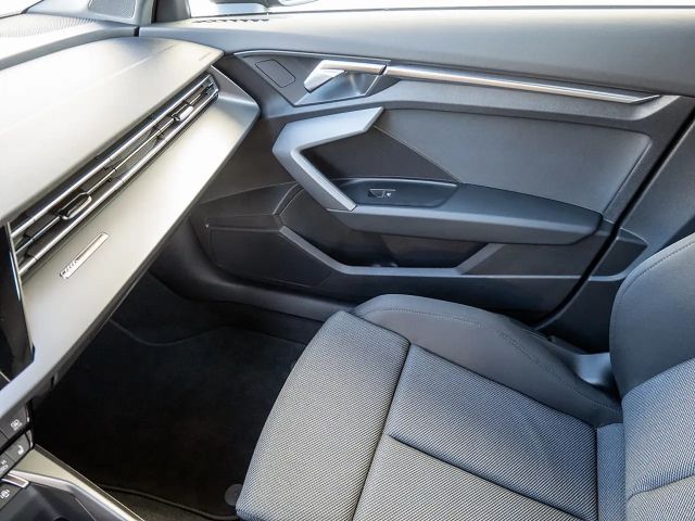 Audi A3 35 TFSI S-Line Sedan Sportback