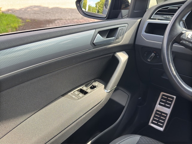 Volkswagen Touran 1.5 TSI DSG