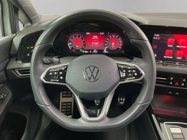 Volkswagen Golf 1.5 eTSI DSG Golf VIII R-Line