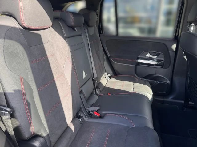 Mercedes-Benz EQB 300 4MATIC AMG Line