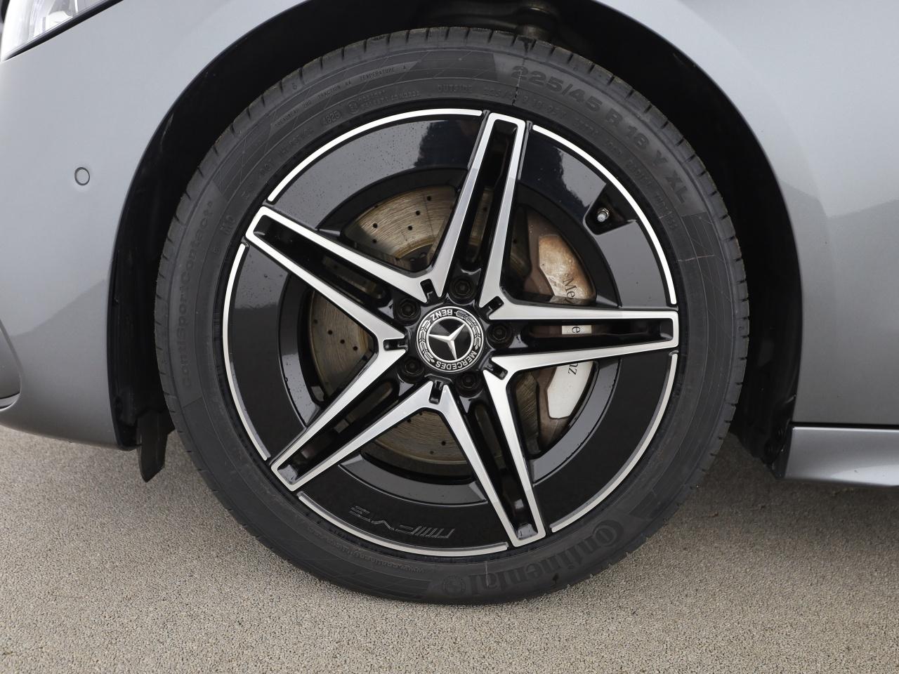 Mercedes-Benz C 220 AMG Line C 220 d Estate