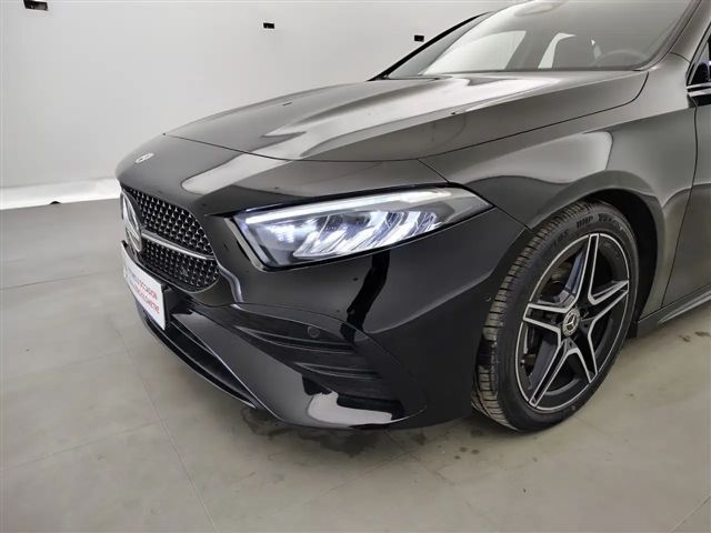 Mercedes-Benz A 180 A 180 d AMG Line