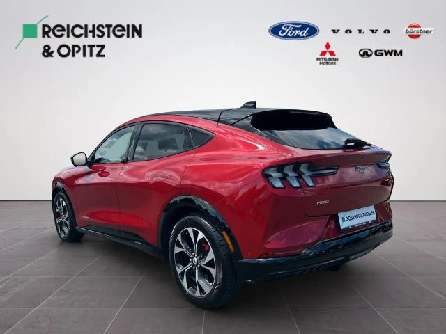 Ford Mustang Mach-E 75 kWh AWD