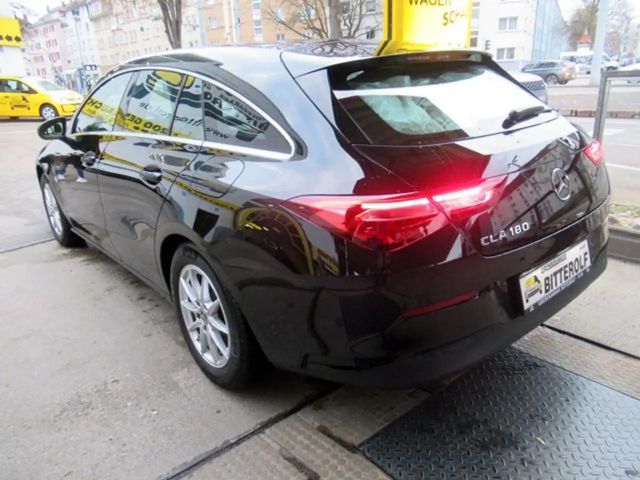 Mercedes-Benz CLA 180 Shooting Brake