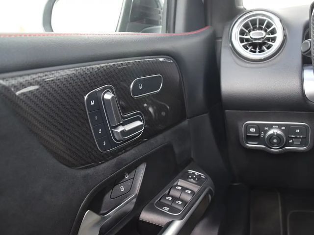 Mercedes-Benz GLB 35 AMG 4MATIC AMG Line