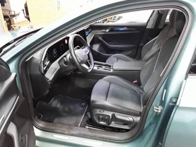 Volkswagen Passat 2.0 TDI DSG IQ.Drive