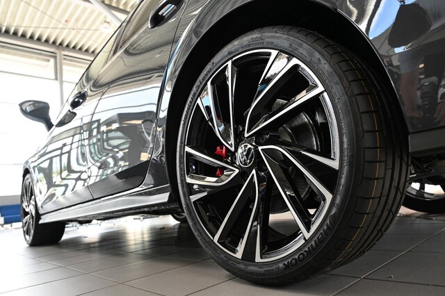 Volkswagen Golf 2.0 TSI DSG GTI Golf VIII Style