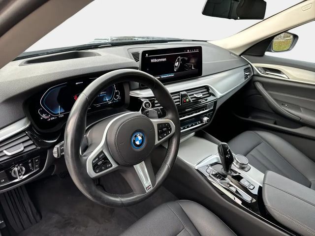 BMW 530 530e Touring