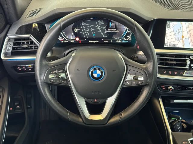 BMW 320 320e Advantage pakket Sedan