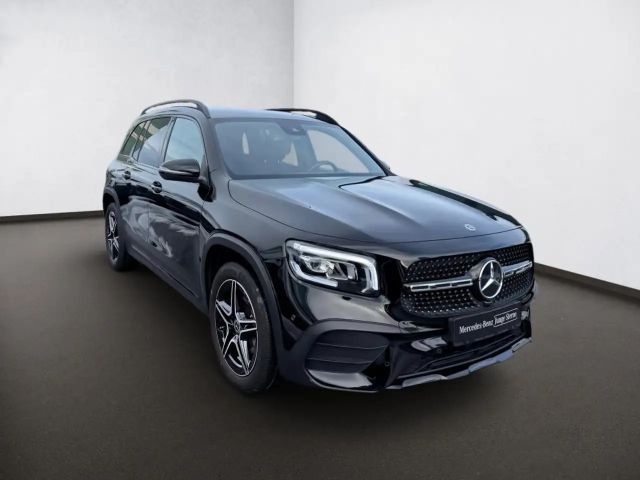 Mercedes-Benz GLB 200 AMG Line