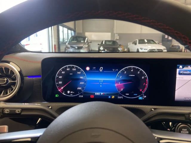 Mercedes-Benz CLA 180 CLA