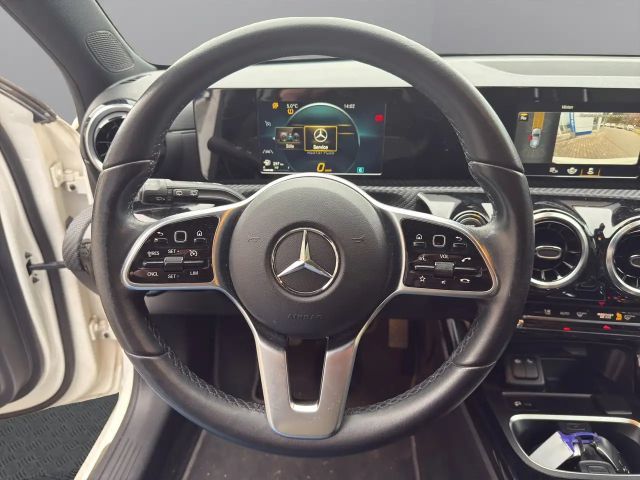 Mercedes-Benz A 180 Hatchback Style