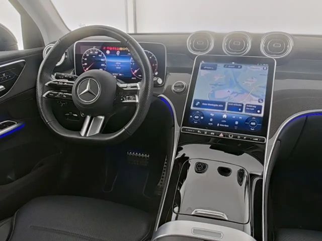 Mercedes-Benz GLC 300 4MATIC AMG Line GLC 300 d