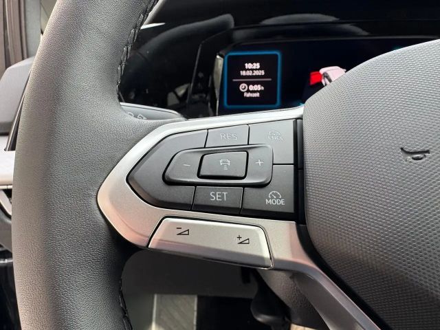 Volkswagen Golf Business DSG Variant