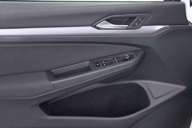 Volkswagen Golf 1.5 eTSI DSG Golf VIII