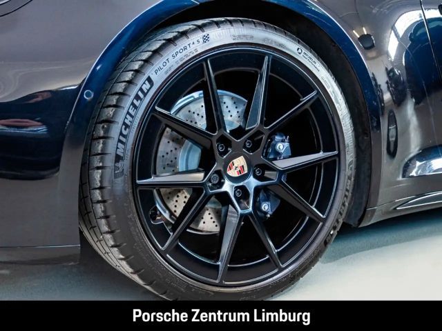 Porsche 992 Carrera Coupé