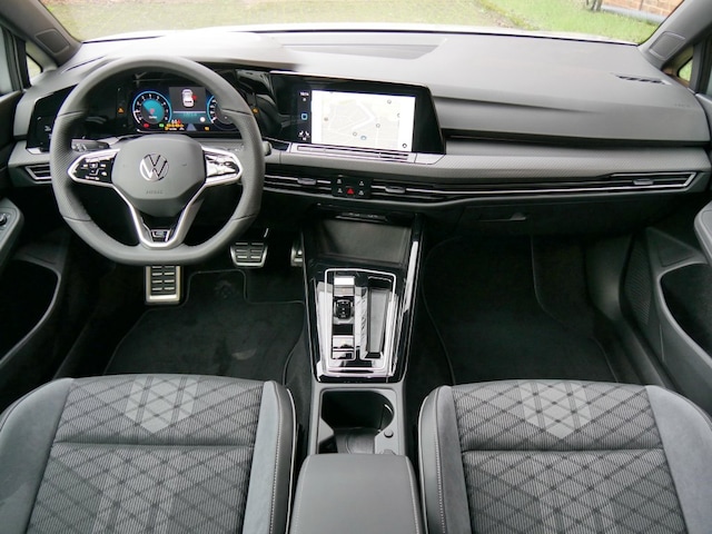 Volkswagen Golf 1.5 eTSI R-Line