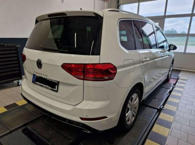 Volkswagen Touran 1.5 TSI DSG Highline R-Line