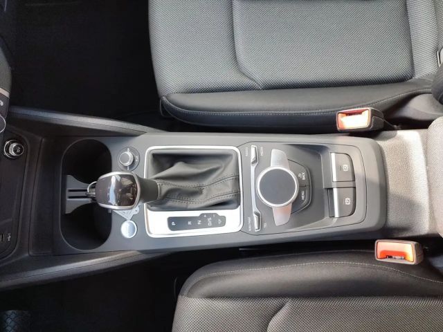 Audi Q2 35 TFSI S-Line