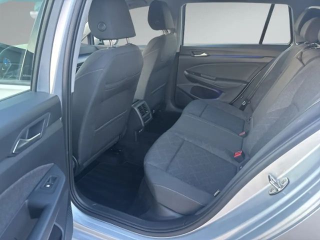 Volkswagen Golf 1.0 TSI Variant