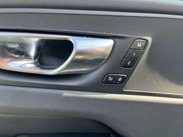 Volvo XC60 AWD Momentum