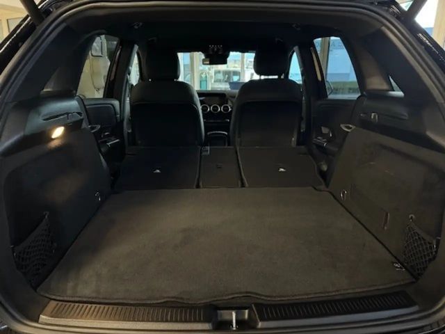 Mercedes-Benz B 200 Progressive Sedan