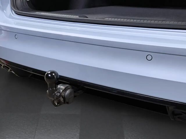 Volkswagen Golf 1.5 TSI R-Line Variant