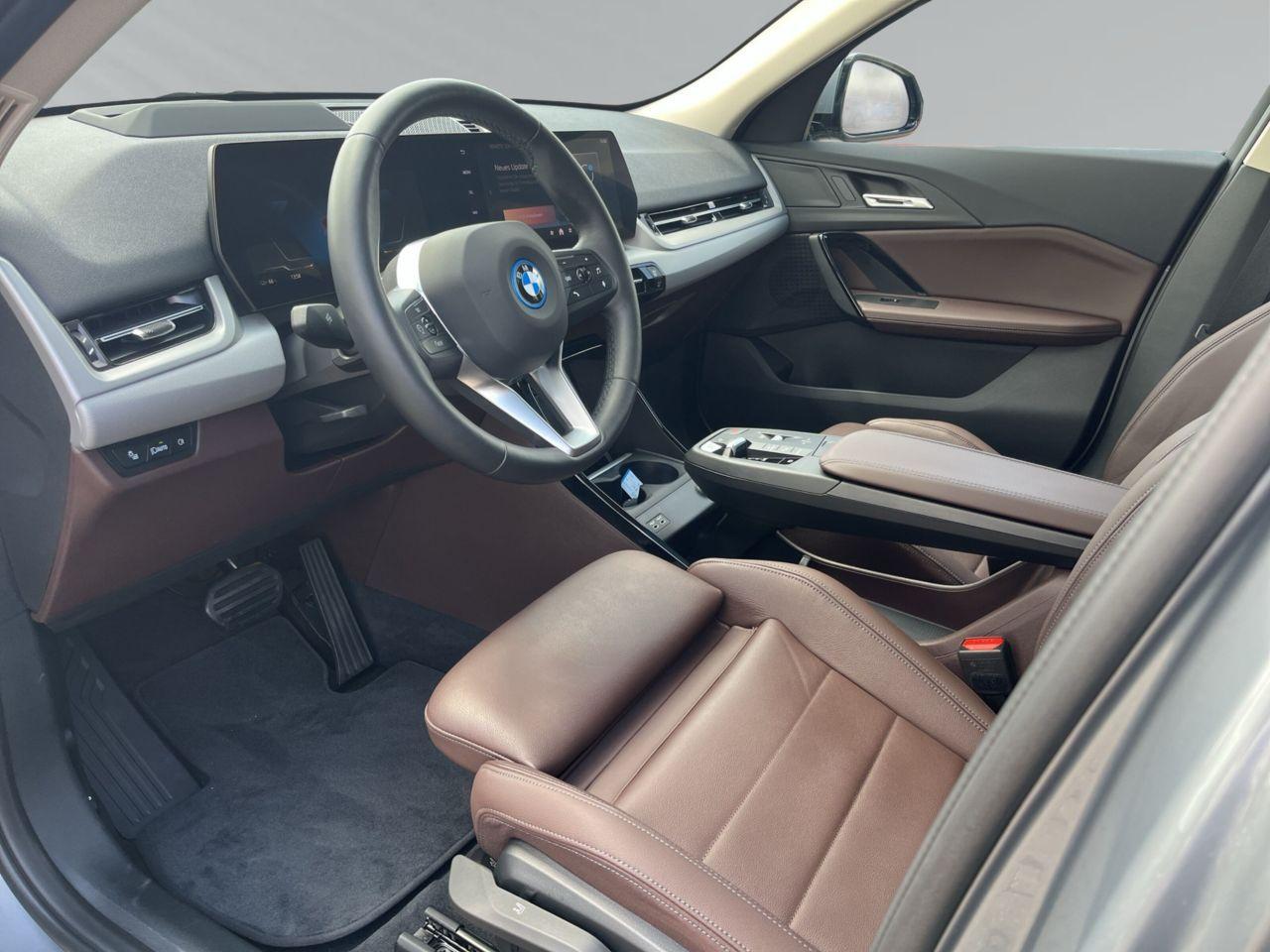 BMW iX2 xDrive30
