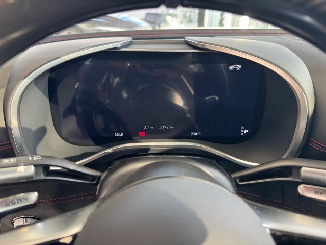 Mercedes-Benz C 200 4MATIC AMG Line Sedan