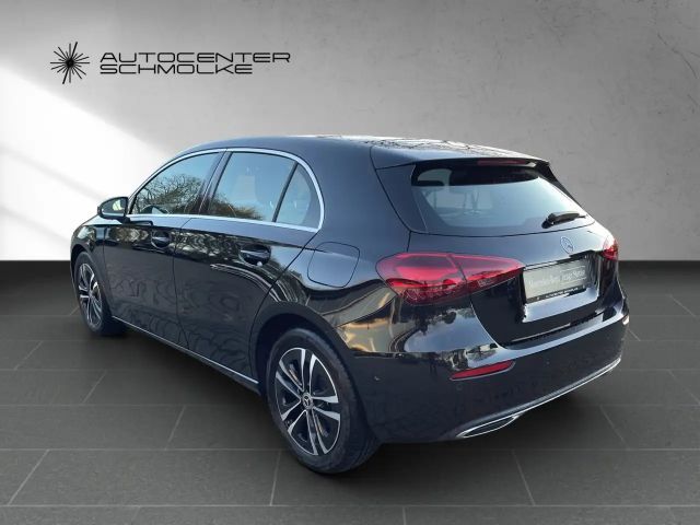 Mercedes-Benz A 180 A 180 Advanced AUTO*LED*RFK*MBUX*LENKRADHEIZUNG*