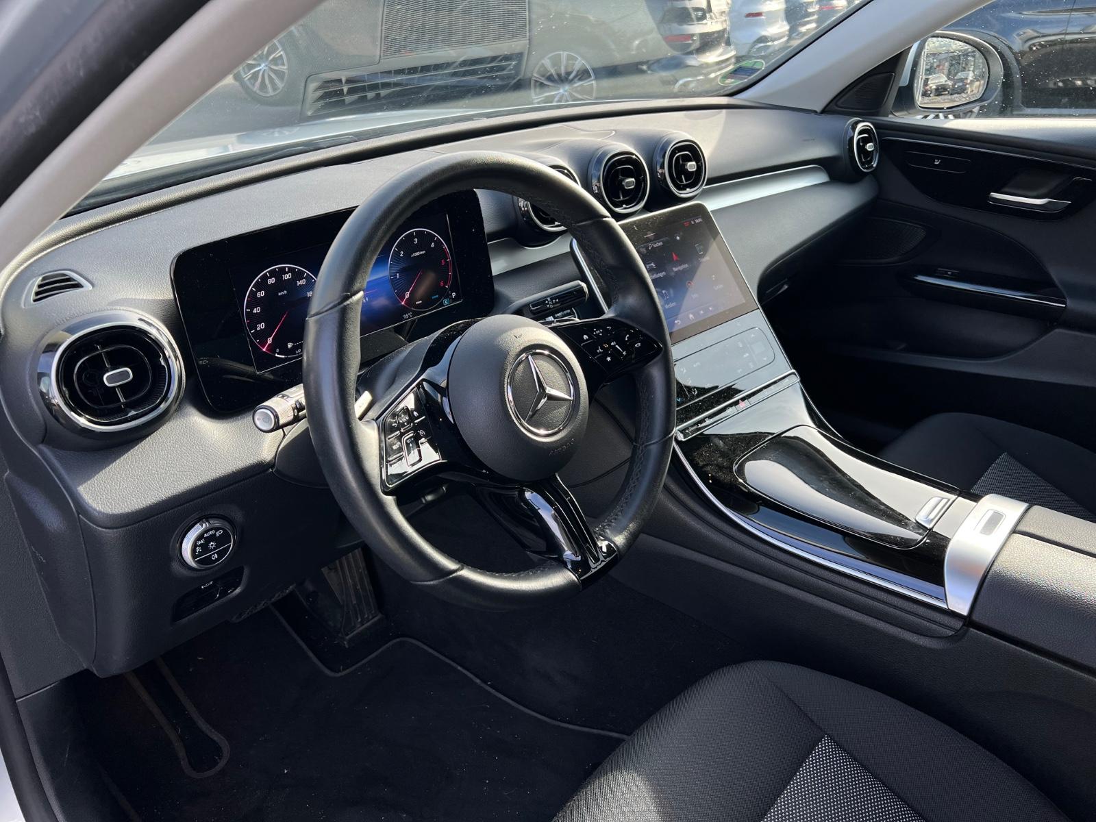 Mercedes-Benz C 200 AVANTGARDE C 200 d Estate