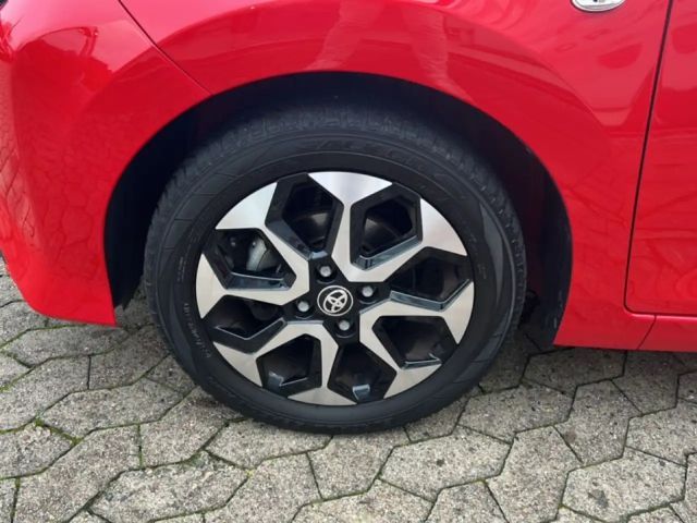 Toyota Aygo X Hatchback Play Team D X-play