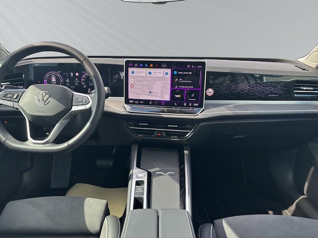 Volkswagen Passat Elegance Elegance