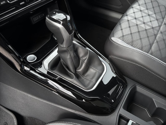 Volkswagen T-Roc 1.5 TSI DSG IQ.Drive R-Line